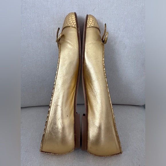 Authentic Stuart Weitzman Gold Cap Toe Flats with Bows Good Condition Size 7 - Picture 6 of 6